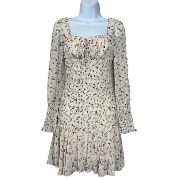 Princess Polly Seager Smocked Long Sleeve Floral Dress - Picture 4 of 10